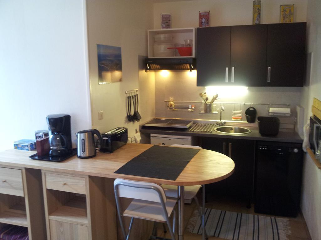 Duplex14H 1Er Etage Jardinet 1 Parking Ou Studio14B Rdc Terrasse Sans Parking Ла-Рошель Экстерьер фото